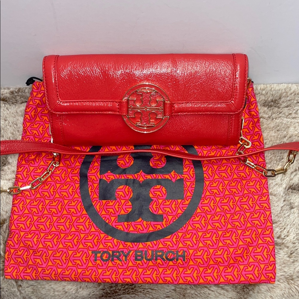 Tory Burch ‘Amanda’ Leather Crossbody